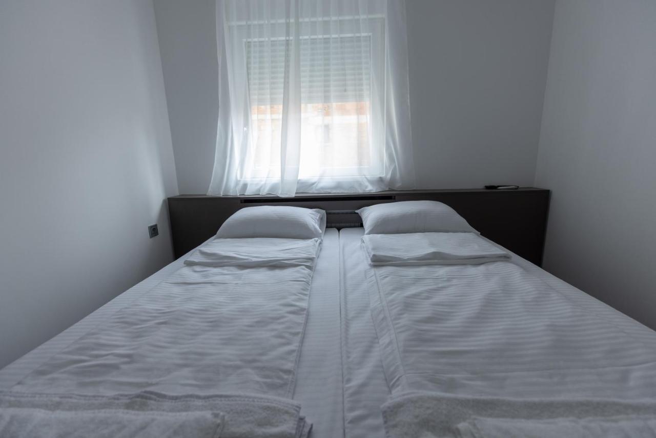 Apartment Hany Sweet Nis